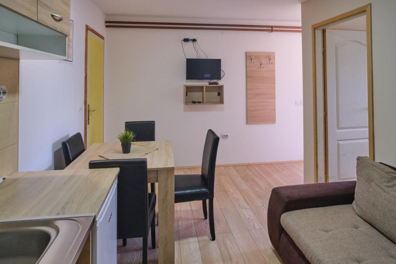 Apartmani Tvins Soko Banja Exteriör bild