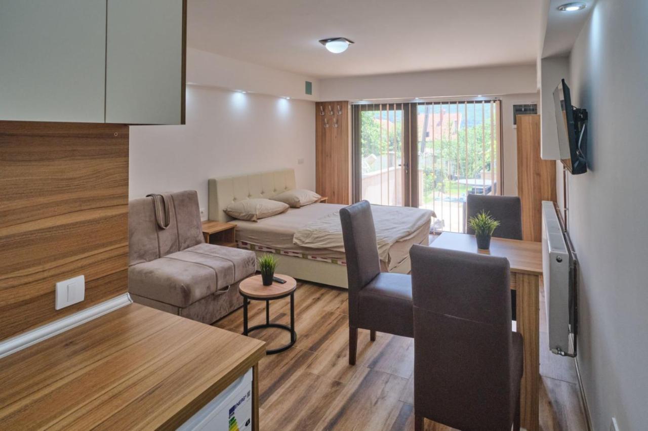 Apartmani Tvins Soko Banja Exteriör bild