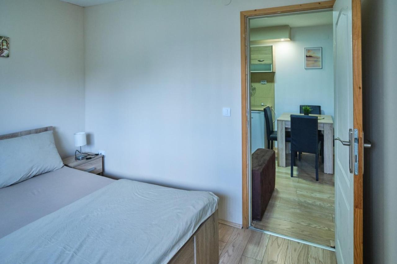 Apartmani Tvins Soko Banja Exteriör bild